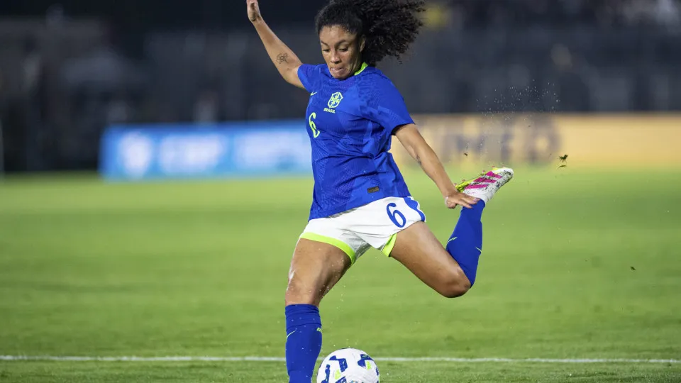 Brasil goleia o Paraguai e avança à semifinal da Copa América Feminina