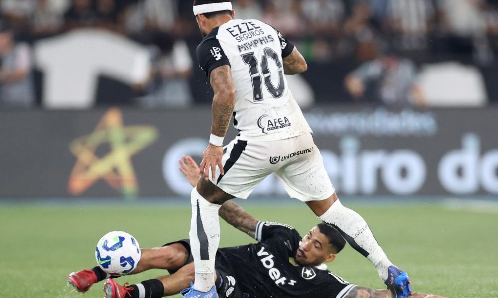 Corinthians com time misto arranca empate contra o Botafogo