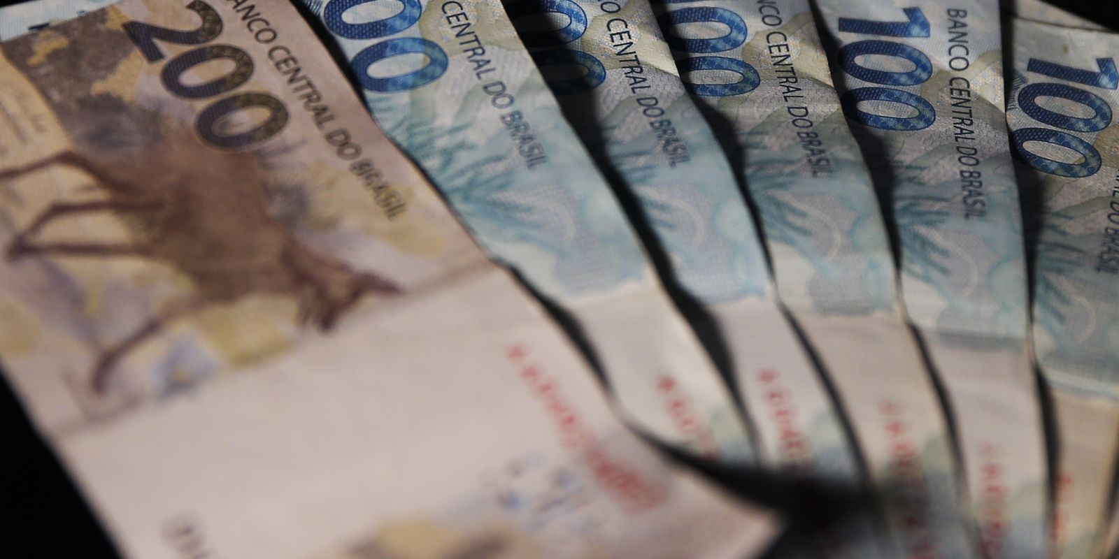 Brasileiros sacam em julho R$ 310,36 milhões esquecidos em bancos